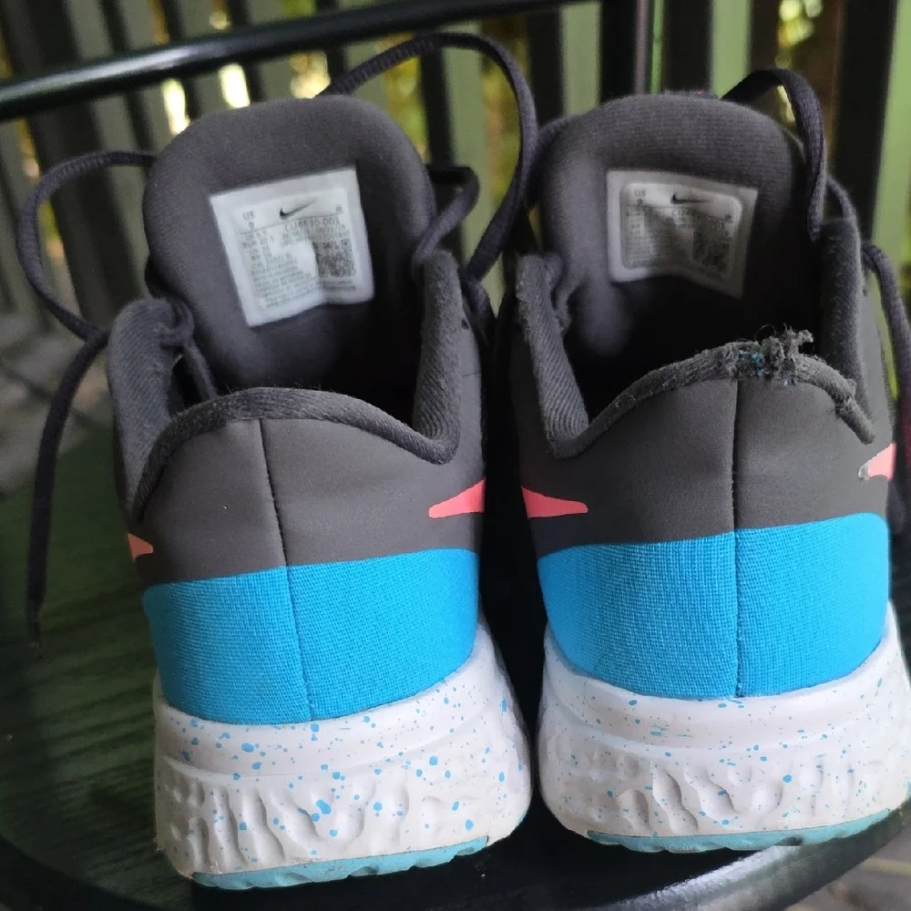 Nike Black and Coral Athletic Shoes - Picture 3 of 12